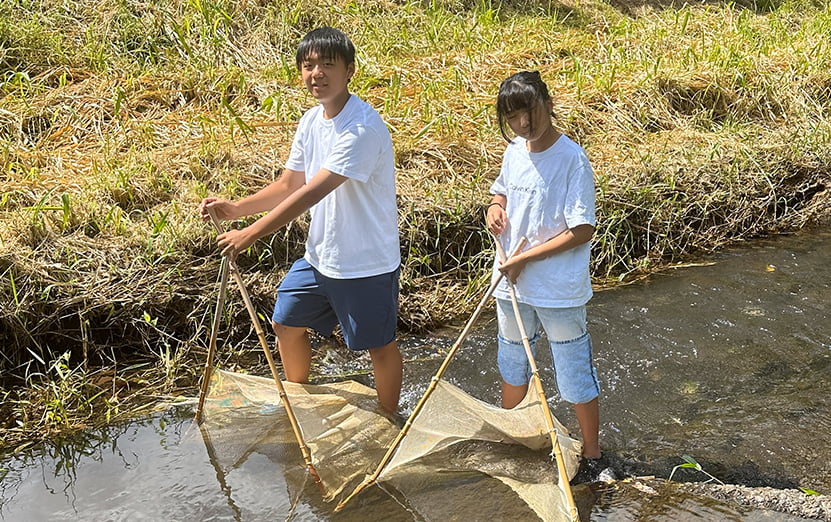 액티비티를 즐기는 모습